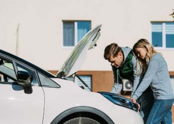 Diagnostic the Noise: Car won’t start but makes a clicking noise (with audio)